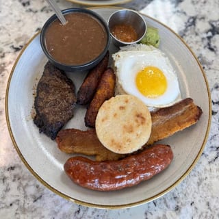 Bandeja Paisa